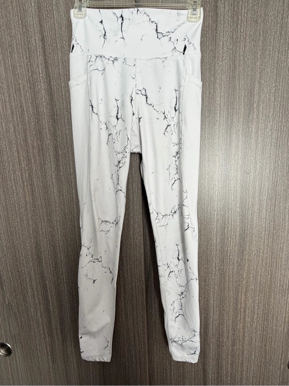 Buff bunny marble leggings